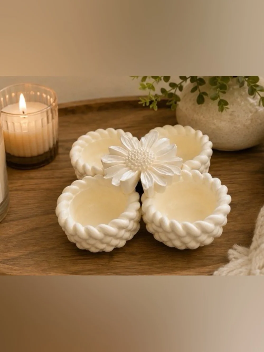 Cream Ceramic Braided Tealight Holder Set with Floral Accent